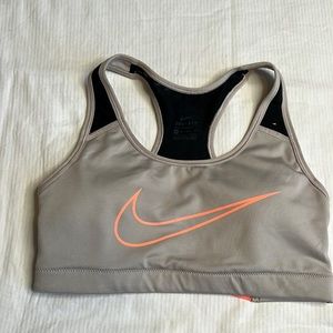 Nike sports bra xs